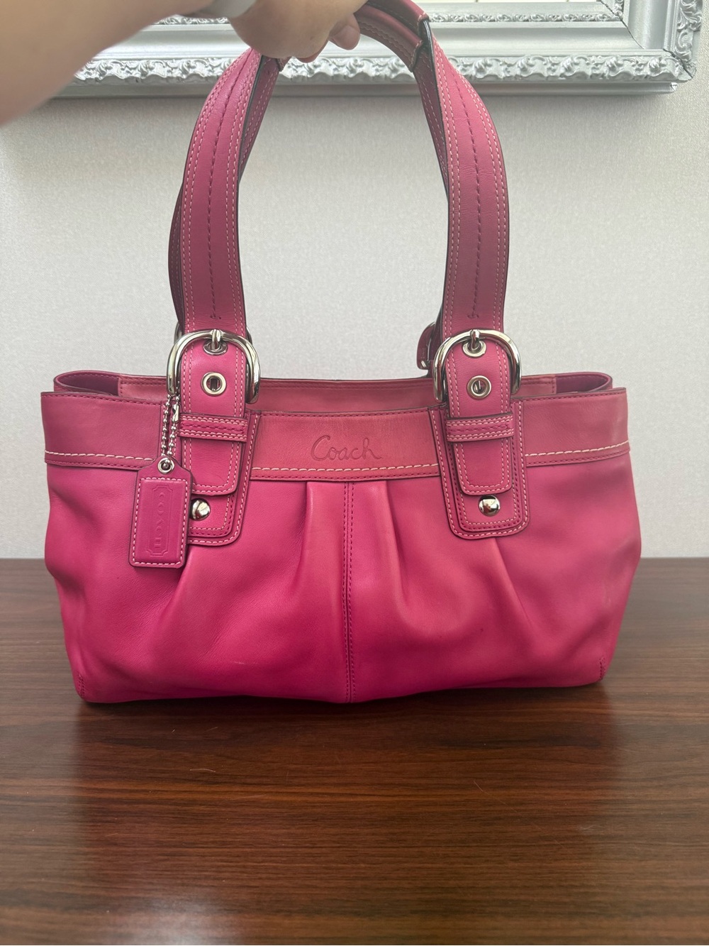 Coach Hamptons SoHo Leather Shoulder Bag - Fuchsia